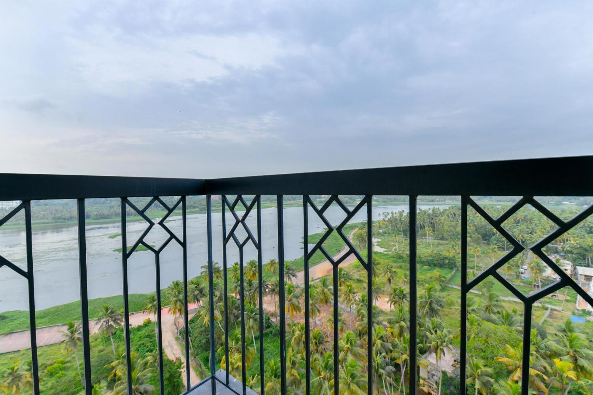 Super Hotel O Tyche Stays Thiruvananthapuram Екстер'єр фото